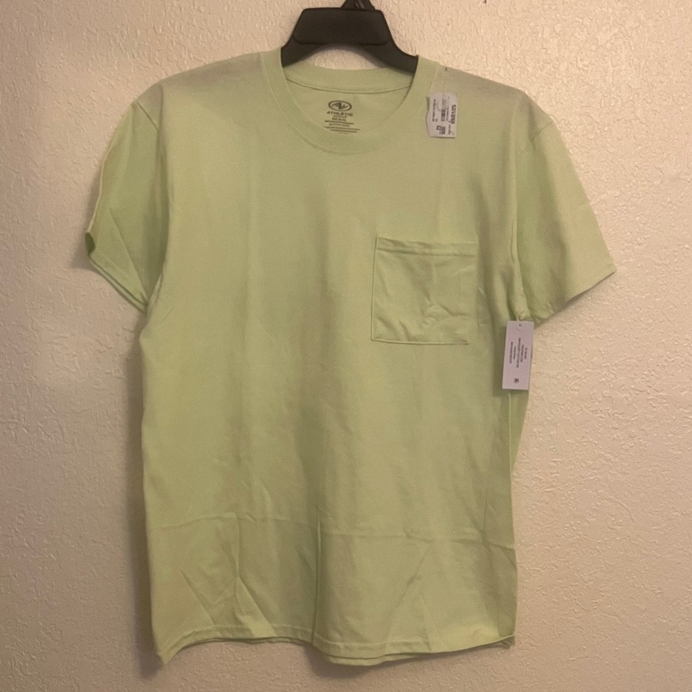 NWT Athletic Works Men's Pocket Cotton Tee Short Sleeve Lime Glow - Size M
